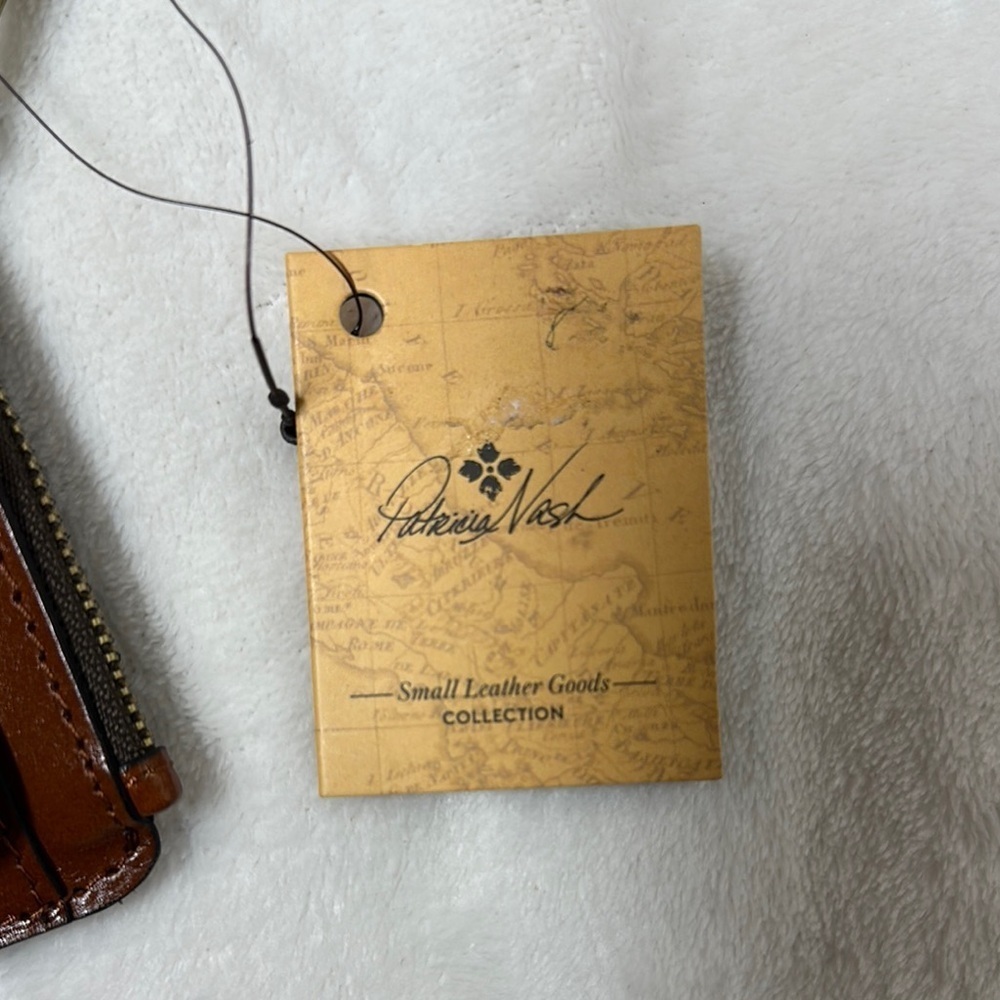 NWT Patricia Nash Brown and Red Floral Wallet My European Trip - Picture 2 of 9